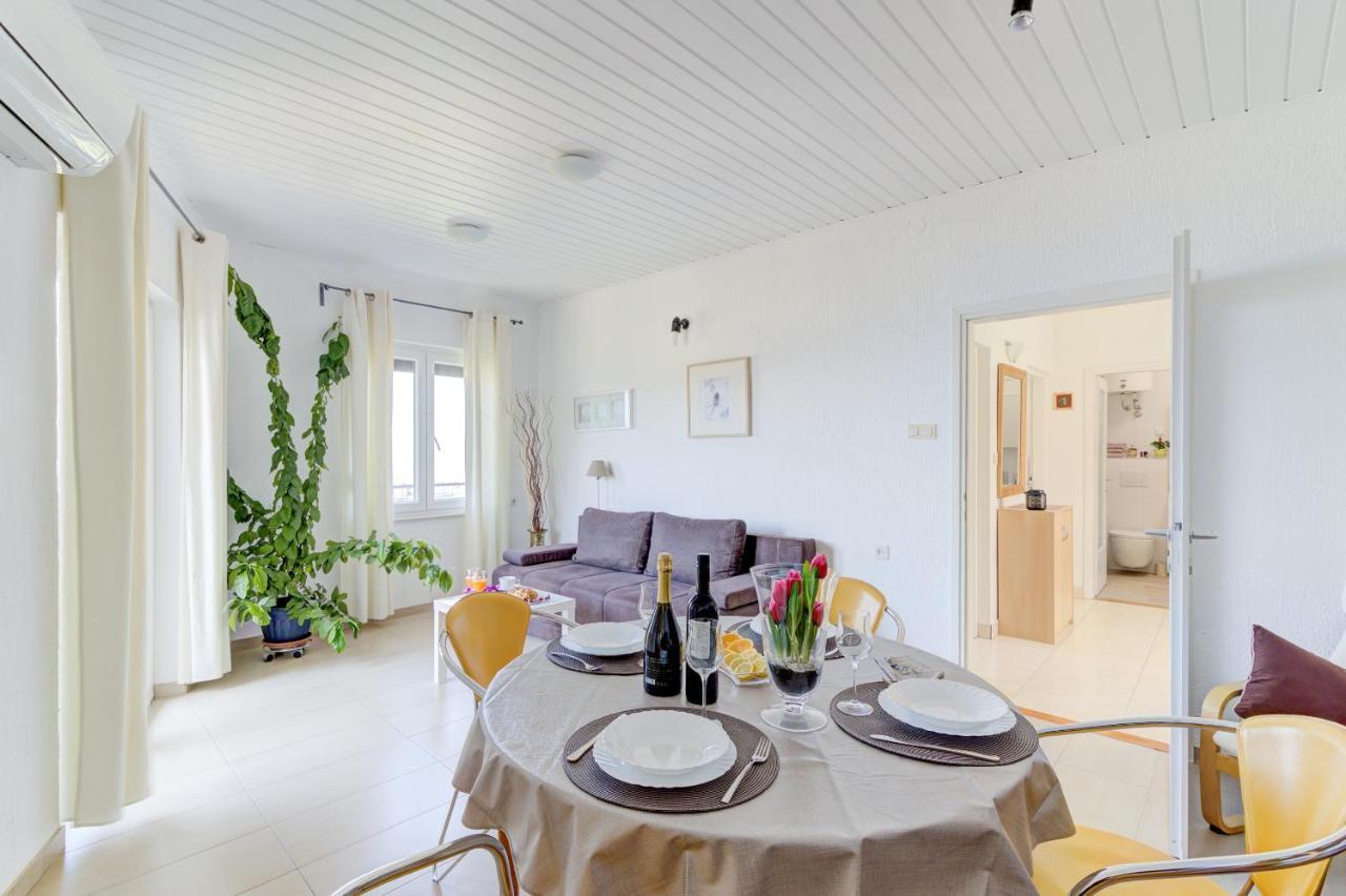 Ferienwohnung Miro Senj  Exterior foto